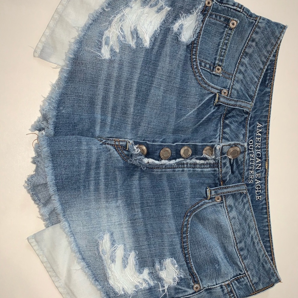 denim American eagle shorts